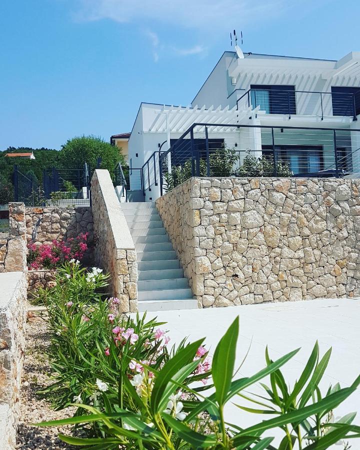 Villa Visum Šmrika Εξωτερικό φωτογραφία