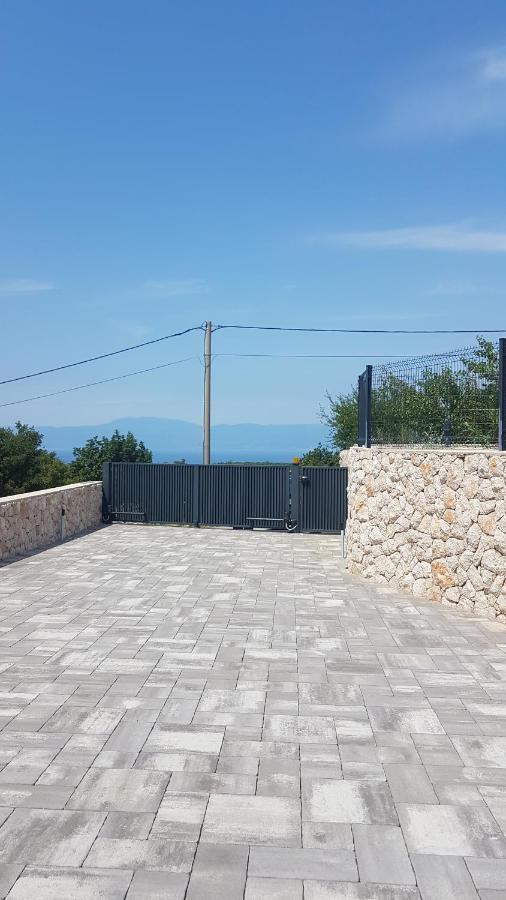 Villa Visum Šmrika Εξωτερικό φωτογραφία