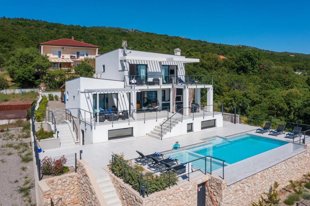 Villa Visum Šmrika Εξωτερικό φωτογραφία